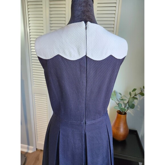 Tahari by ASL Women's Dress Navy Blue Nautical Fit & Flare Pleated size 8 - Picture 3 of 10